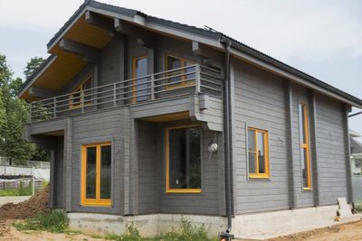 Газобетон, каркас или брус: из чего строить дом для ПМЖ