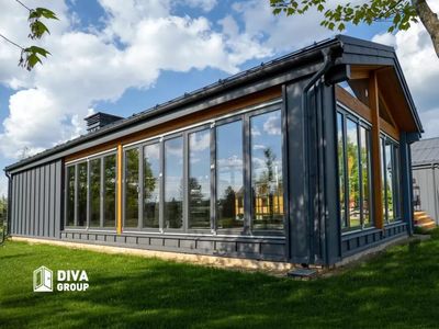 Веранда и терраса со стеклом: как устроить переход в сад